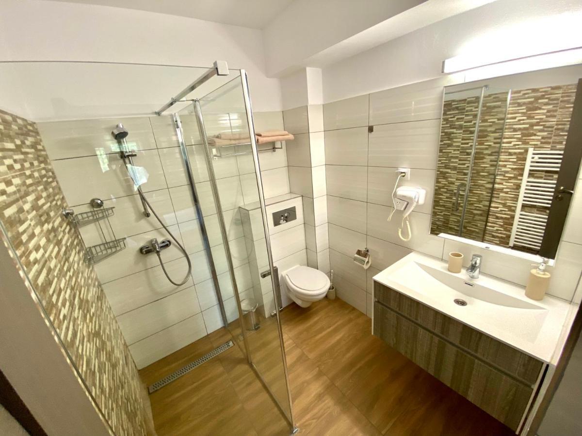 Holiday Home Esku Orşova Екстериор снимка